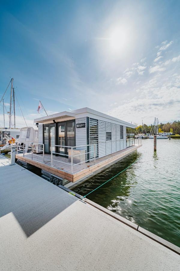 Schwimmendes Ferienhaus "Trinity" Ihr Seahome Auf Der Ostsee 佩讷明德 外观 照片